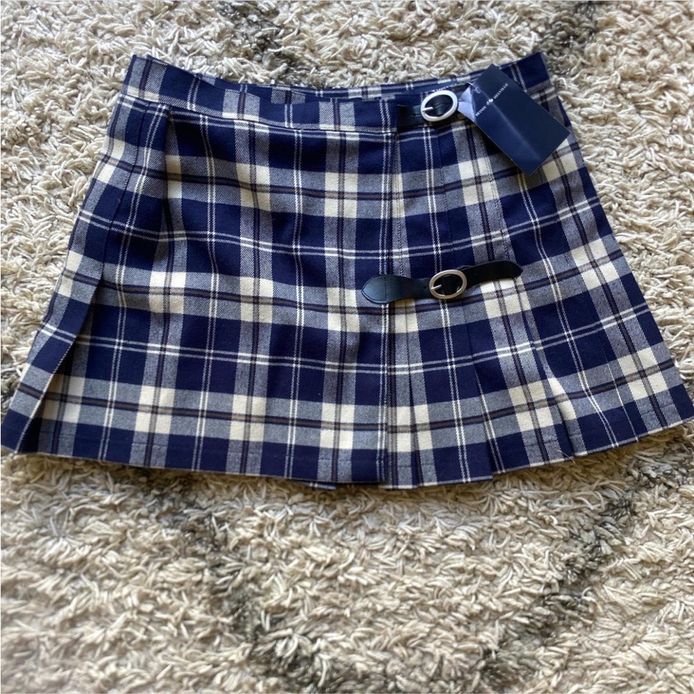 NWT Brandy Melville Pleated Plaid Skirt